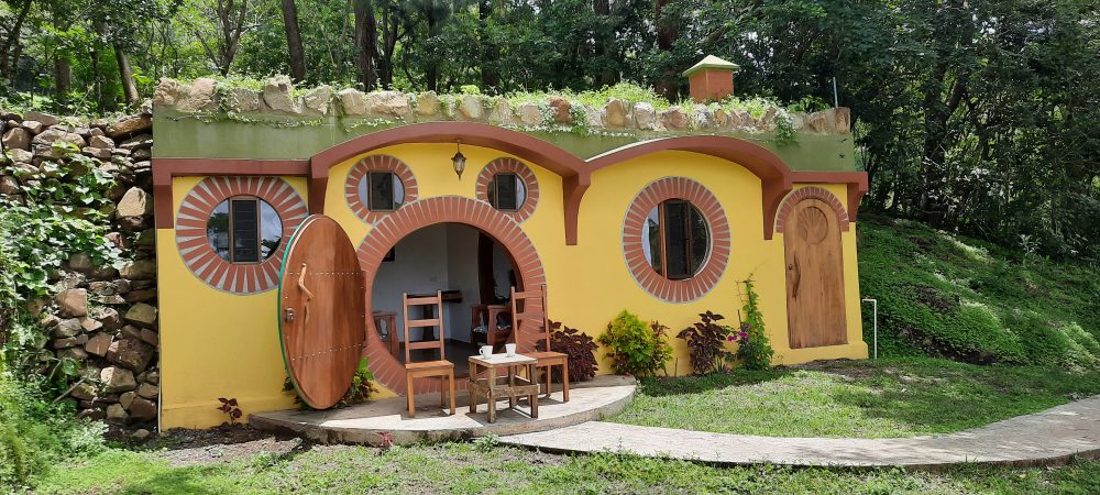 ¡Hospedaje de película! Cabaña inspirada en ‘El Señor de los Anillos’ abre sus puertas en Monteverde